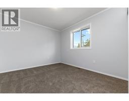 8948 Rundle Place, Canal Flats, BC V0B1B0 Photo 18