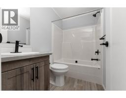 8948 Rundle Place, Canal Flats, BC V0B1B0 Photo 20