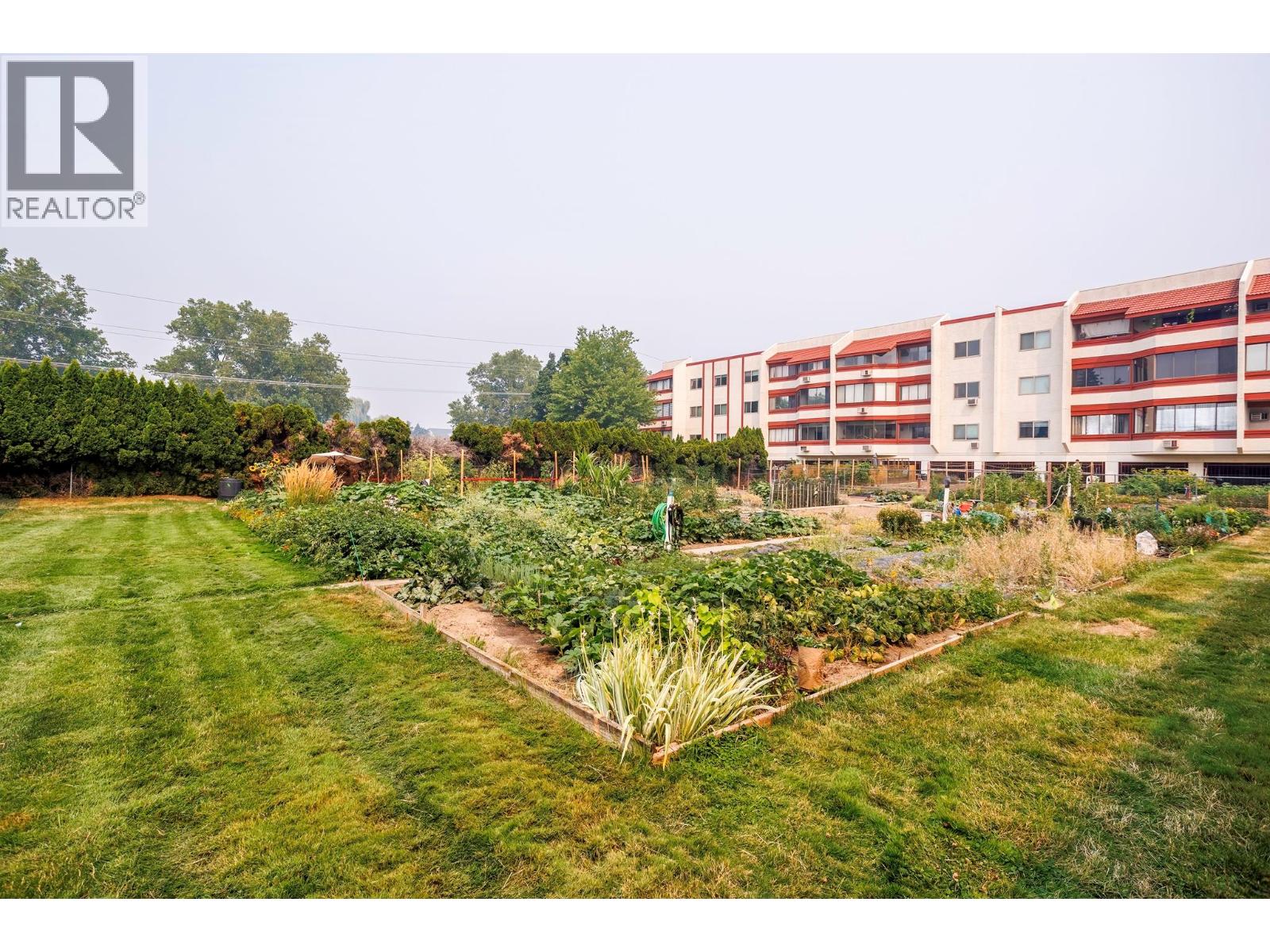 211 2085 Gordon Drive, Kelowna