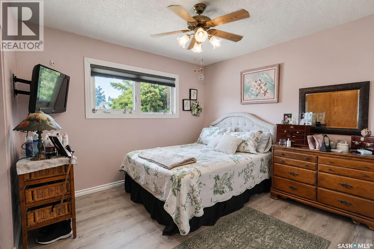 340 28th STREET E - 15
