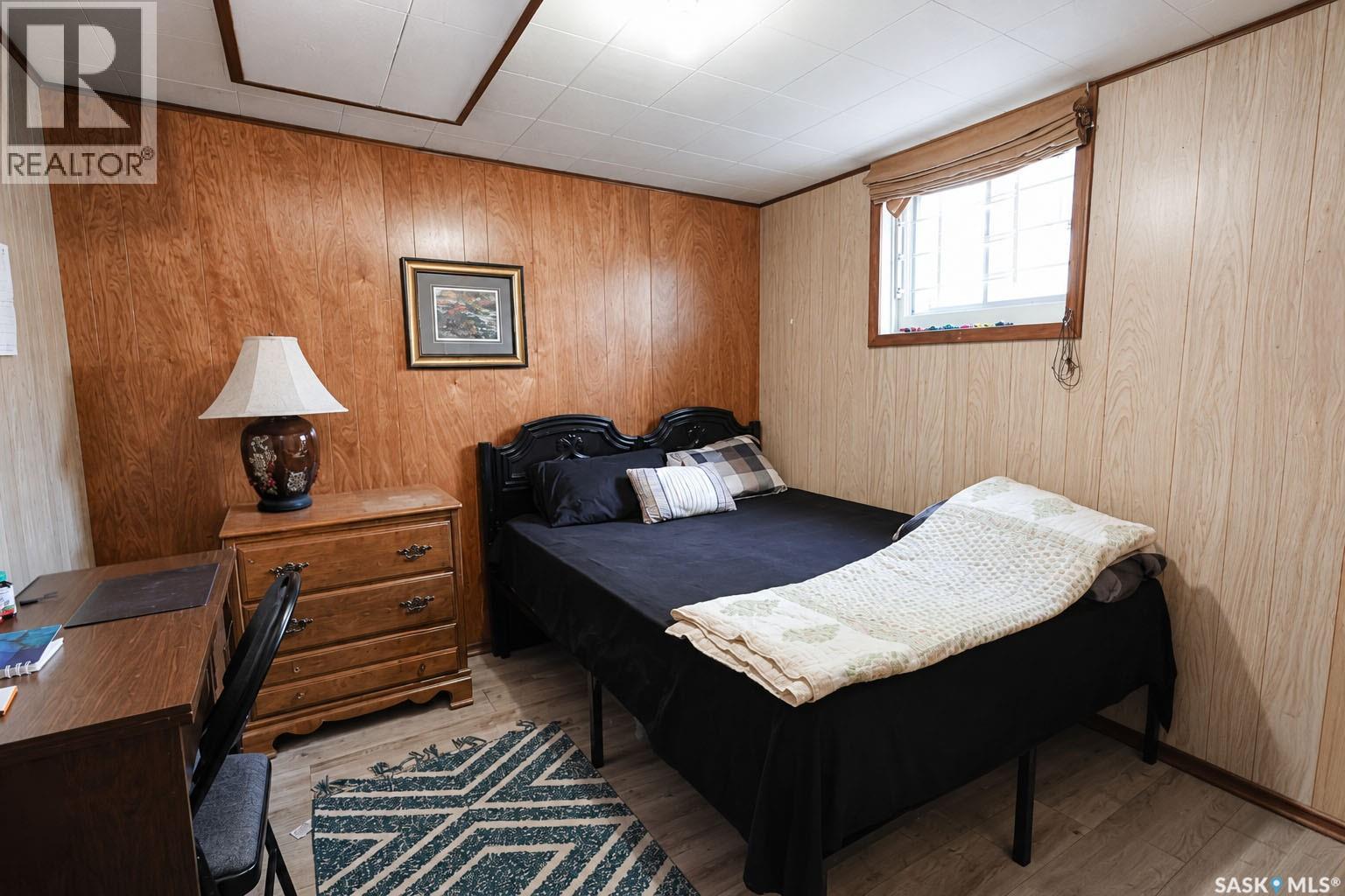 340 28th STREET E - 22
