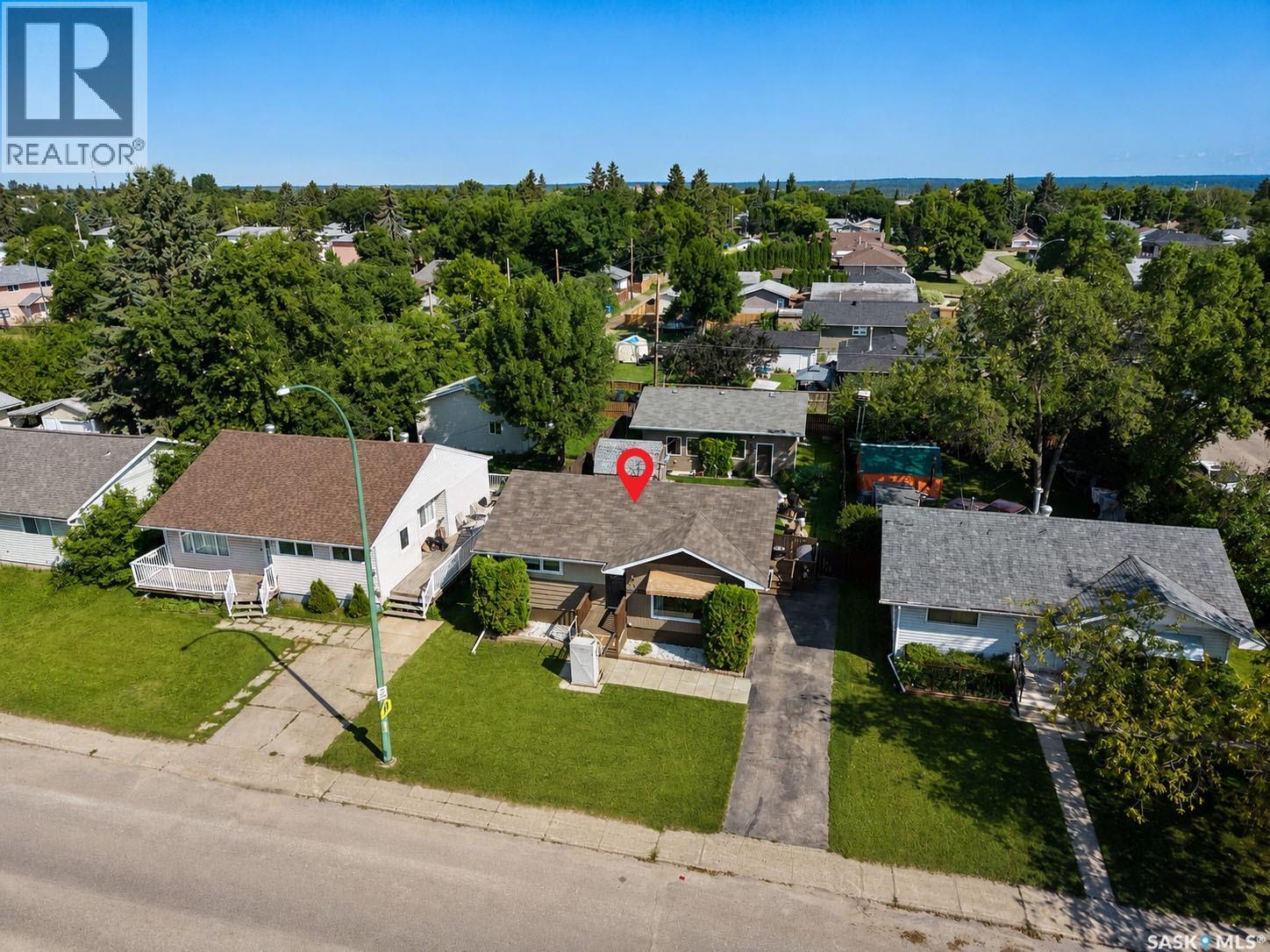340 28th STREET E - Image 4