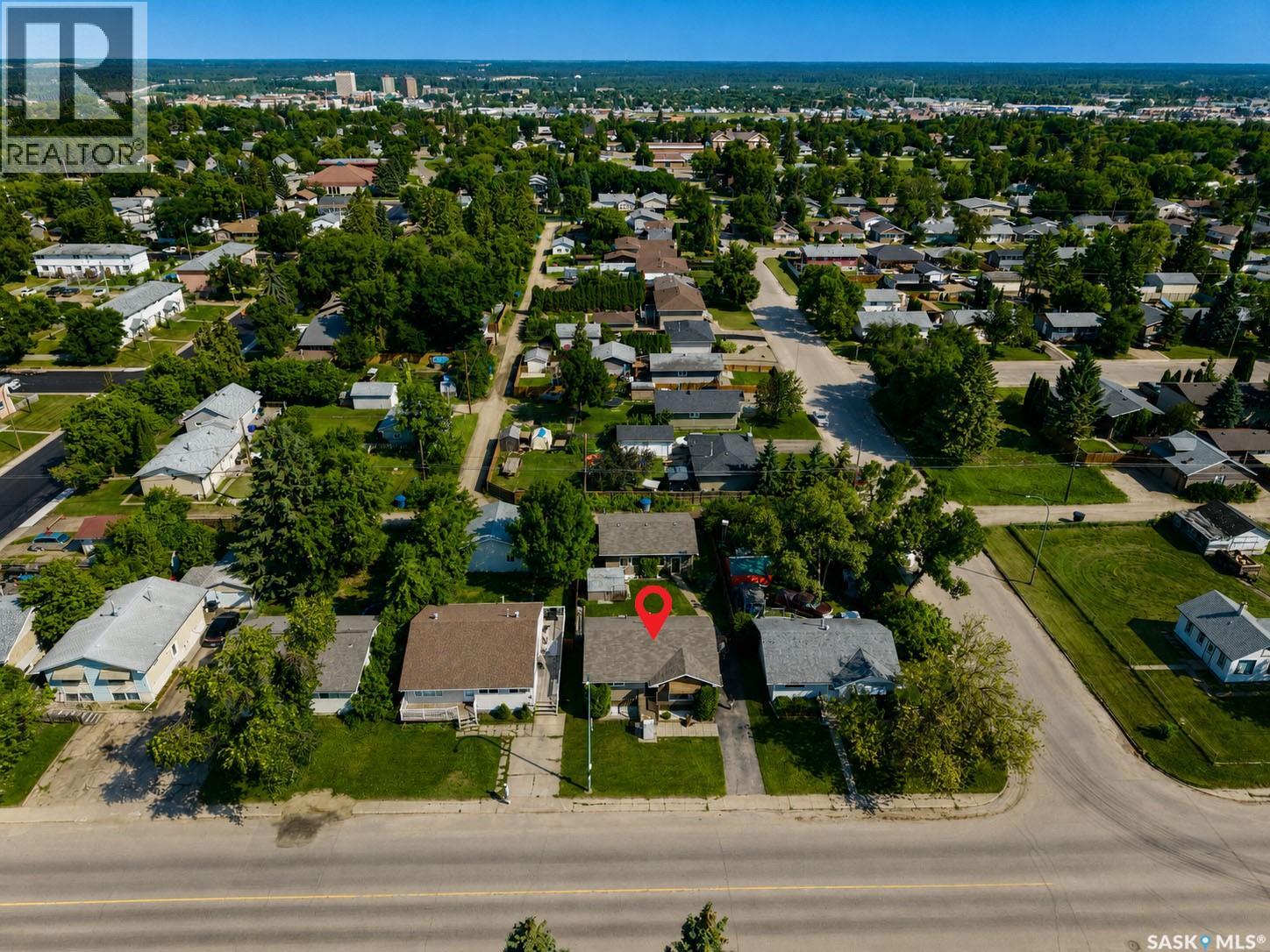 340 28th STREET E - Image 6