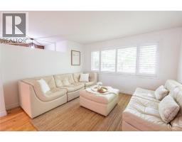 Living room - 1726 Mills Street, Sarnia, ON N7V4E5 Photo 14