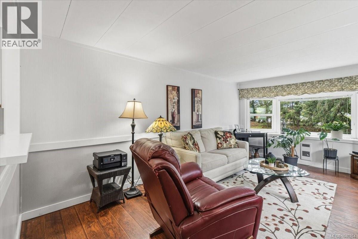 #53 1247 Arbutus Rd - 30
