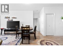401 22577 Royal Crescent, Maple Ridge, BC V2X2M2 Photo 19