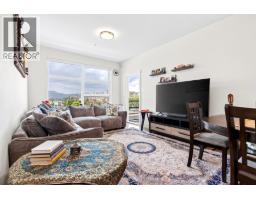 401 22577 Royal Crescent, Maple Ridge, BC V2X2M2 Photo 7