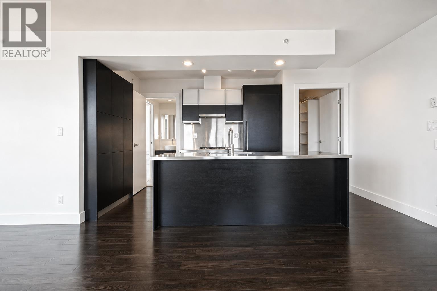 2 Bed, 2 Bath House for Sale in Vancouver – 2905 535 SMITHE STREET, Vancouver – MLS# R3153443 - Image 9