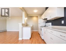 1607 145 St. Georges Avenue, North Vancouver, BC V7L3G8 Photo 28