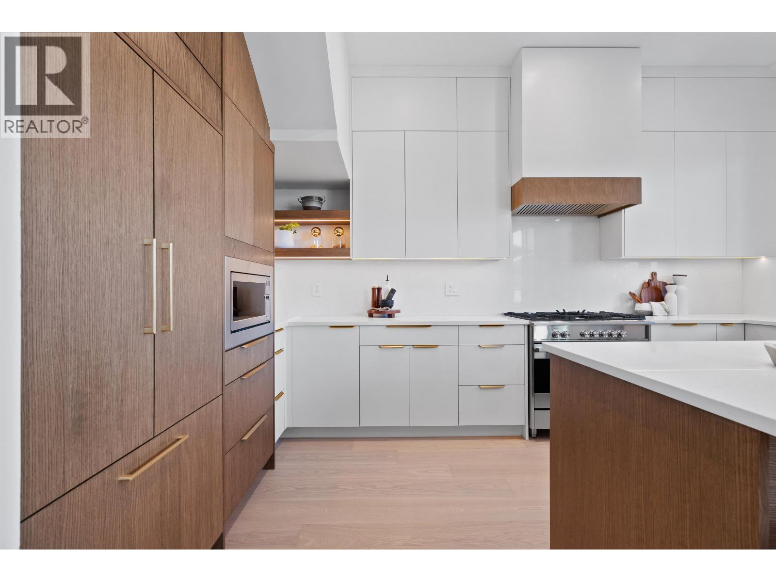4 Bed, 4 Bath House for Sale in Vancouver – 1 4845 COMMERCIAL STREET, Vancouver – MLS# R3153451 - Image 10