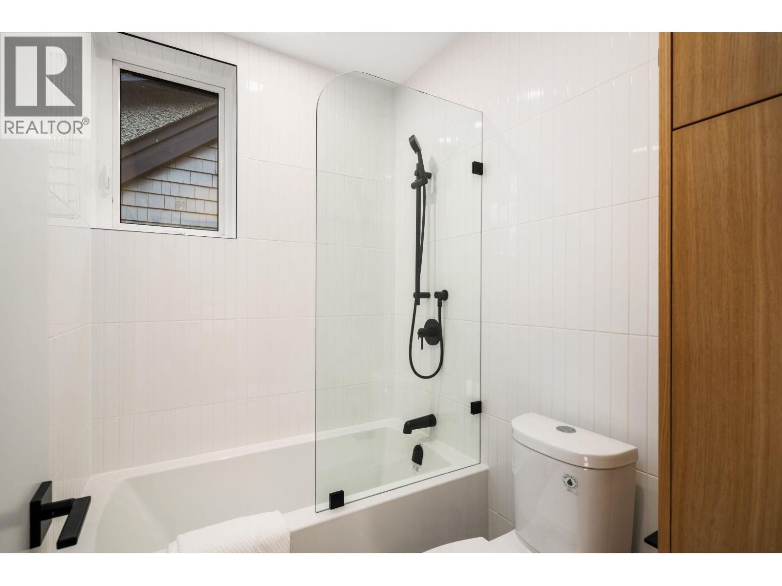 3 Bed, 3 Bath House for Sale in Vancouver – 1 2764 W 14 AVENUE, Vancouver – MLS# R3153477 - Image 20