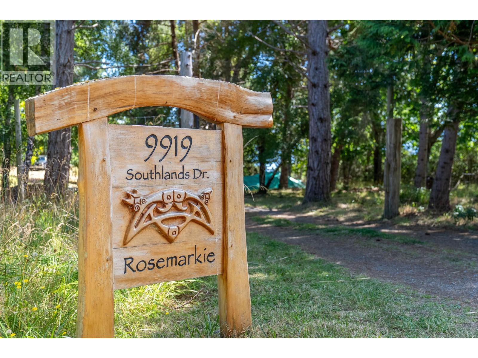 9919 SOUTHLANDS DRIVE, Pender Island