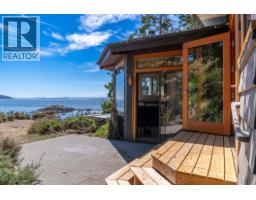 9919 Southlands Drive, Pender Island, BC V0N2M3 Photo 29