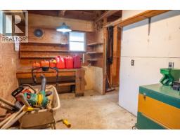 9919 Southlands Drive, Pender Island, BC V0N2M3 Photo 38