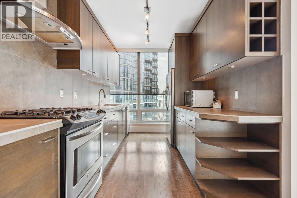 2703 837 W HASTINGS STREET, Vancouver