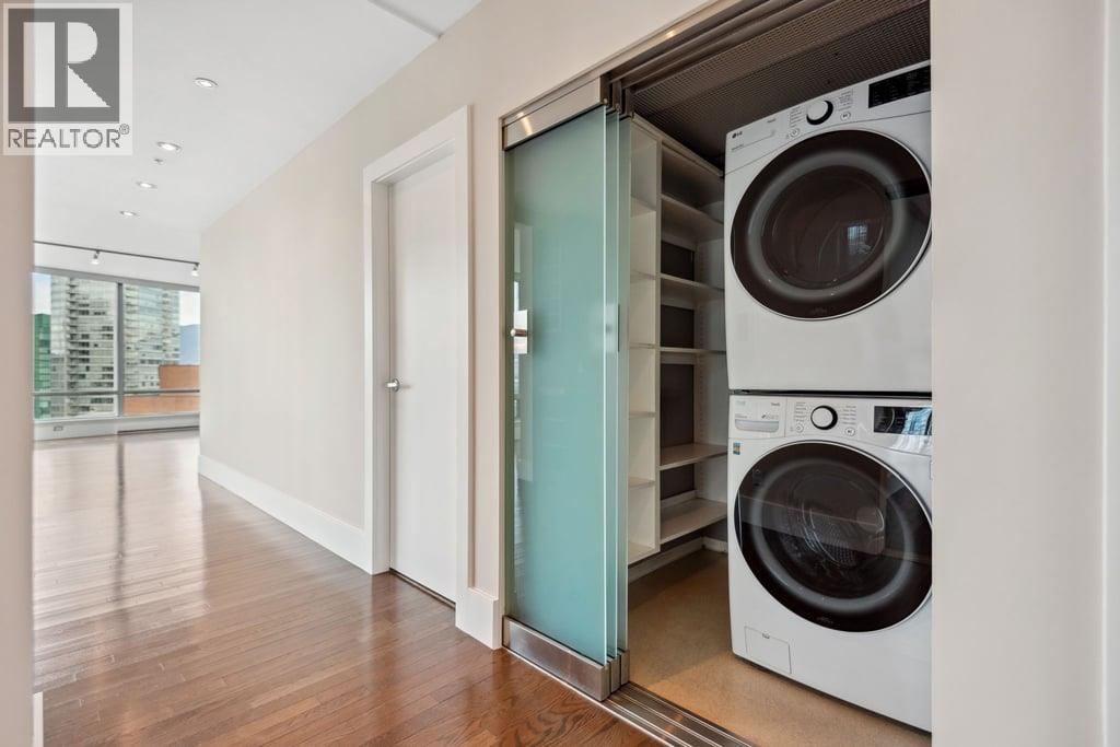 2703 837 W HASTINGS STREET, Vancouver