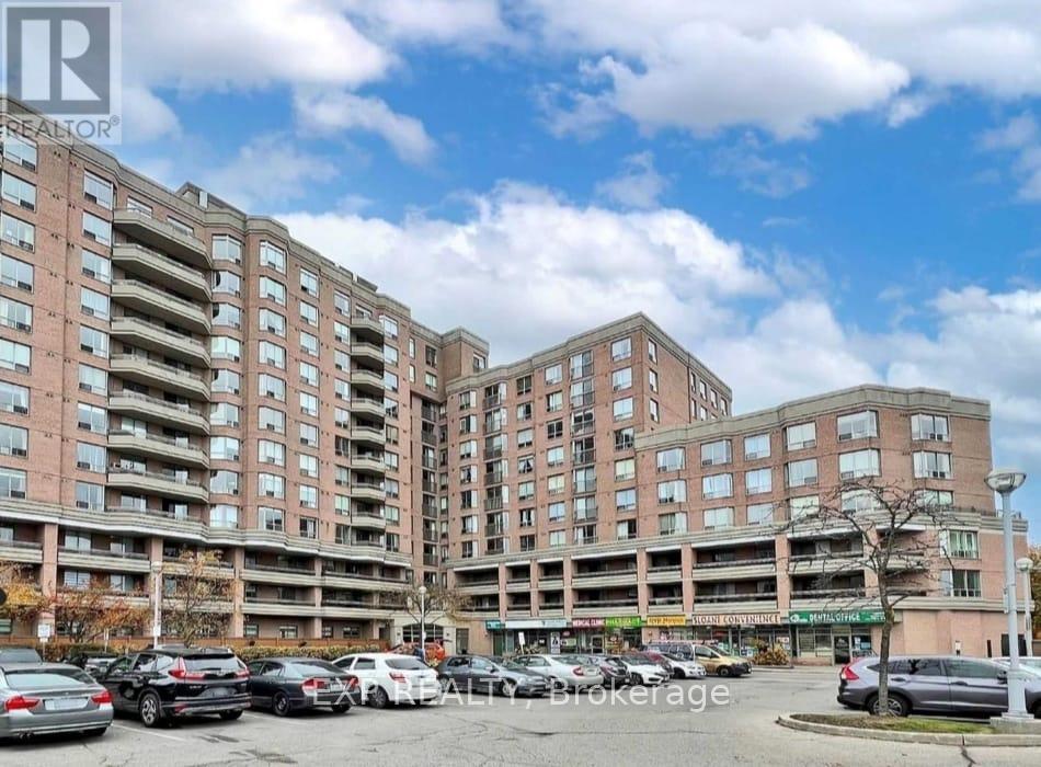 Photo of 1700 Eglinton Avenue