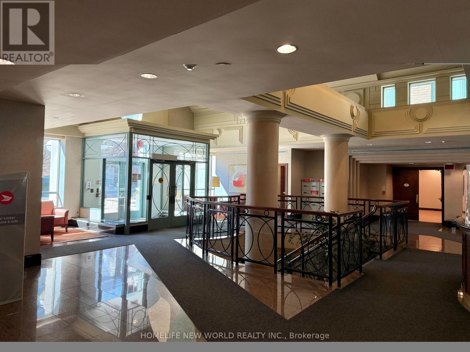#303 39 PEMBERTON AVENUE - 2