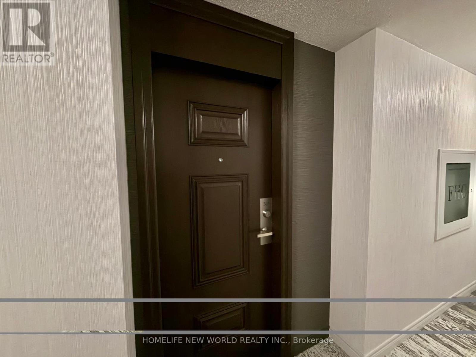 #303 39 PEMBERTON AVENUE - 4