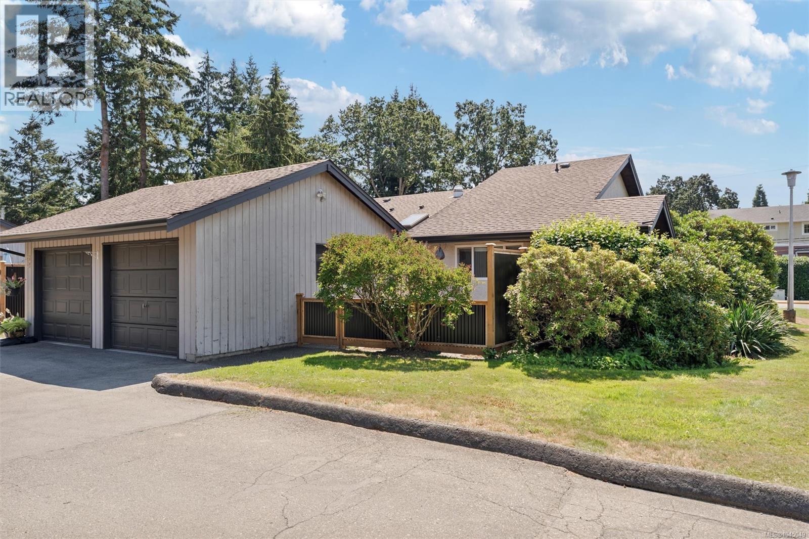 #4 1184 Clarke Rd - 1