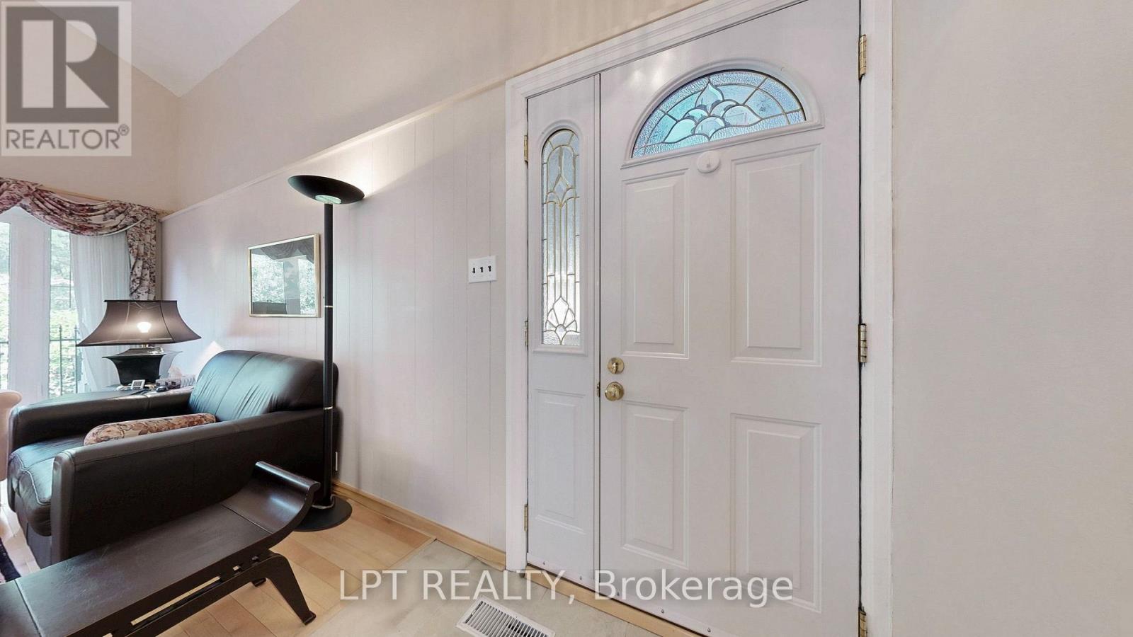 6 ABBOTTSWOOD ROAD - 16