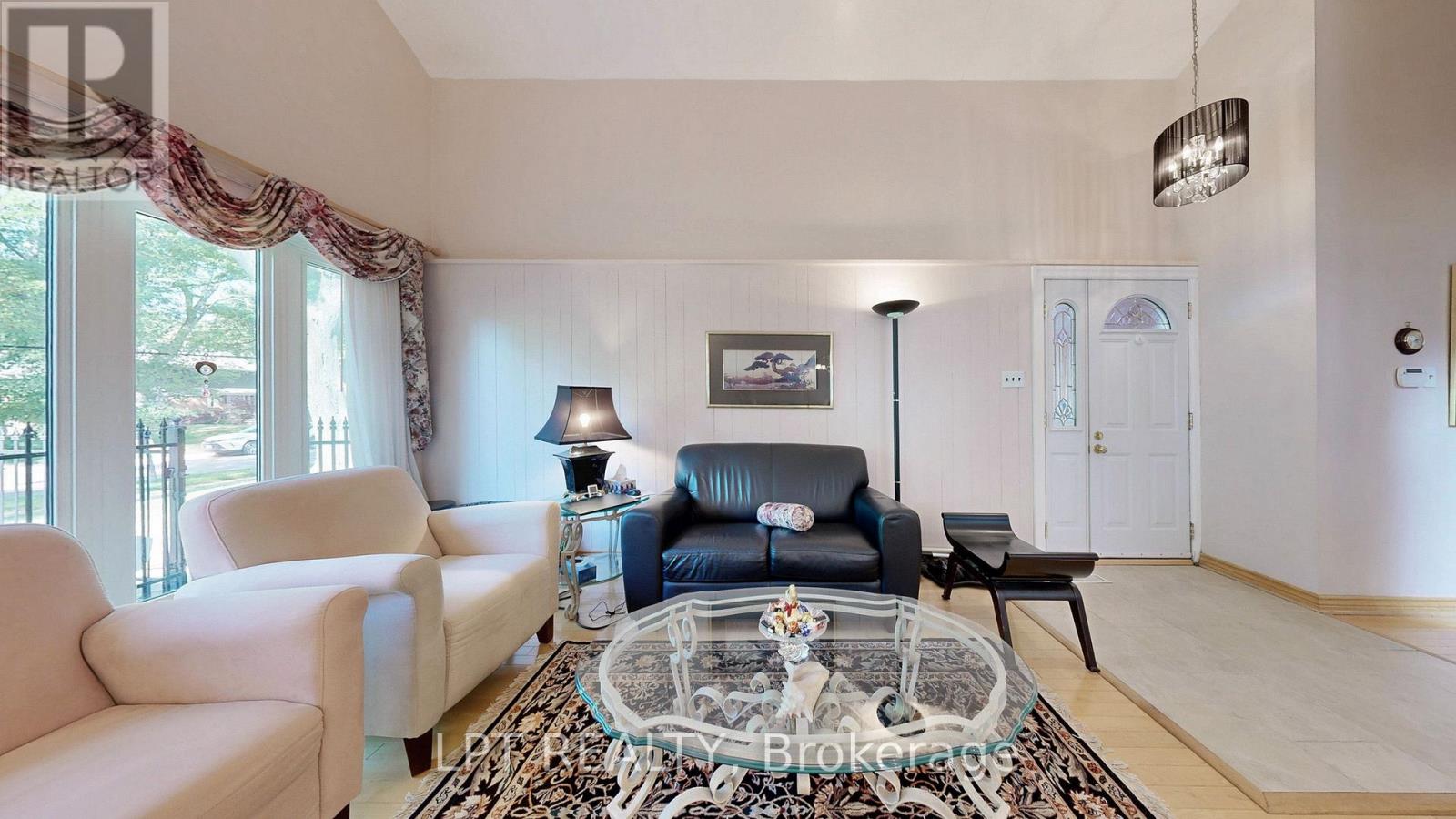 6 ABBOTTSWOOD ROAD - 5