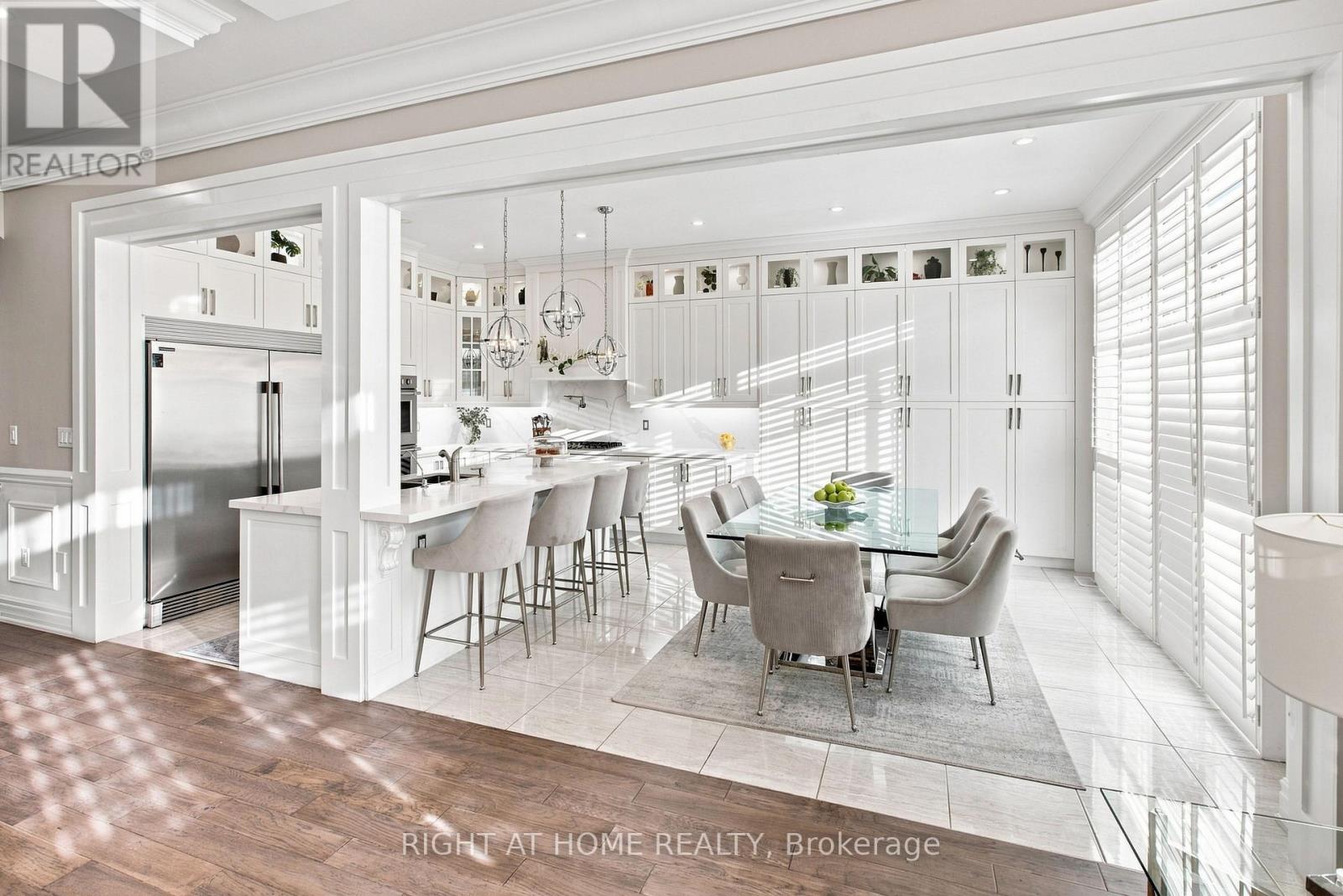 2349 DRESS CIRCLE CRESCENT - 11