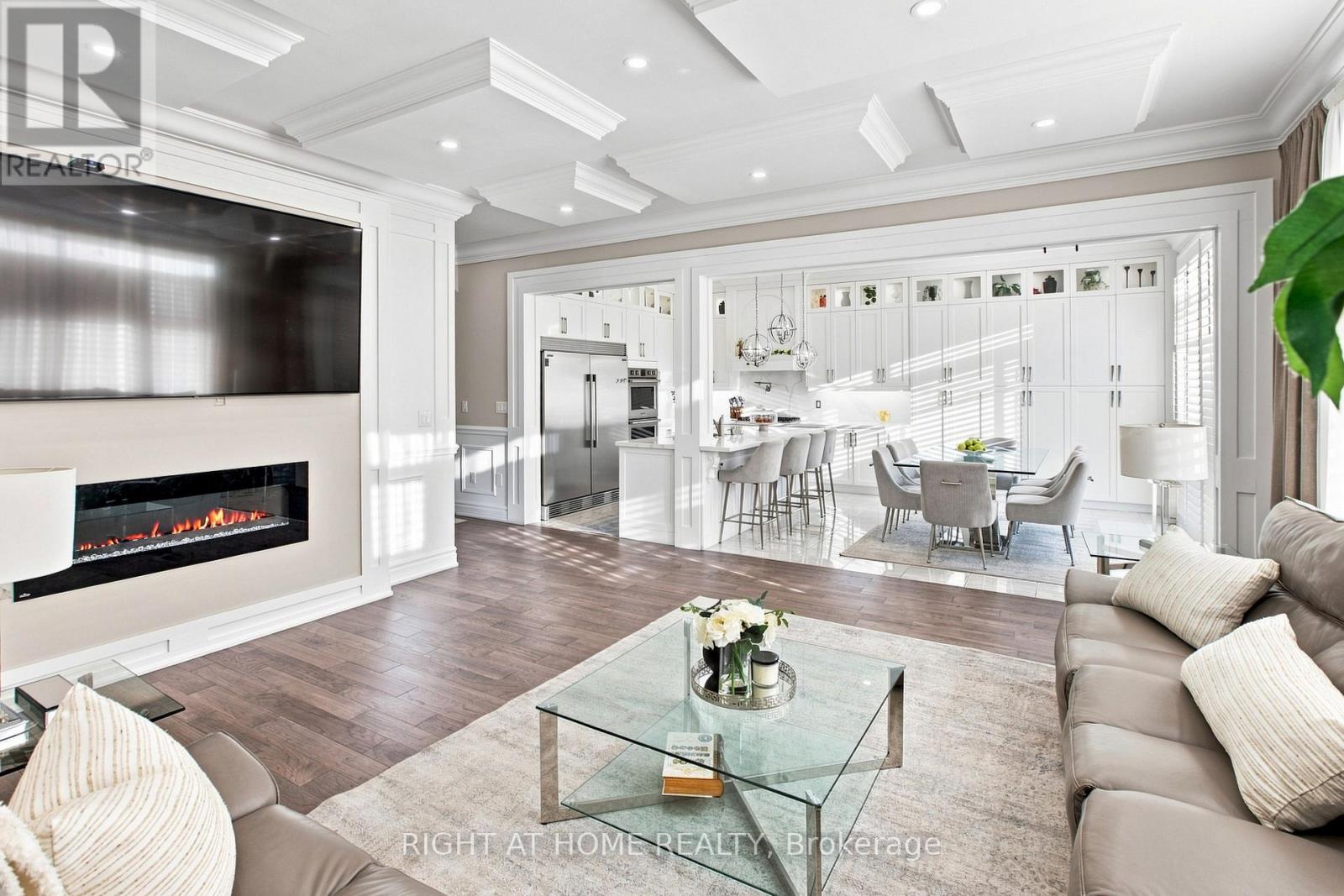 2349 DRESS CIRCLE CRESCENT - 17