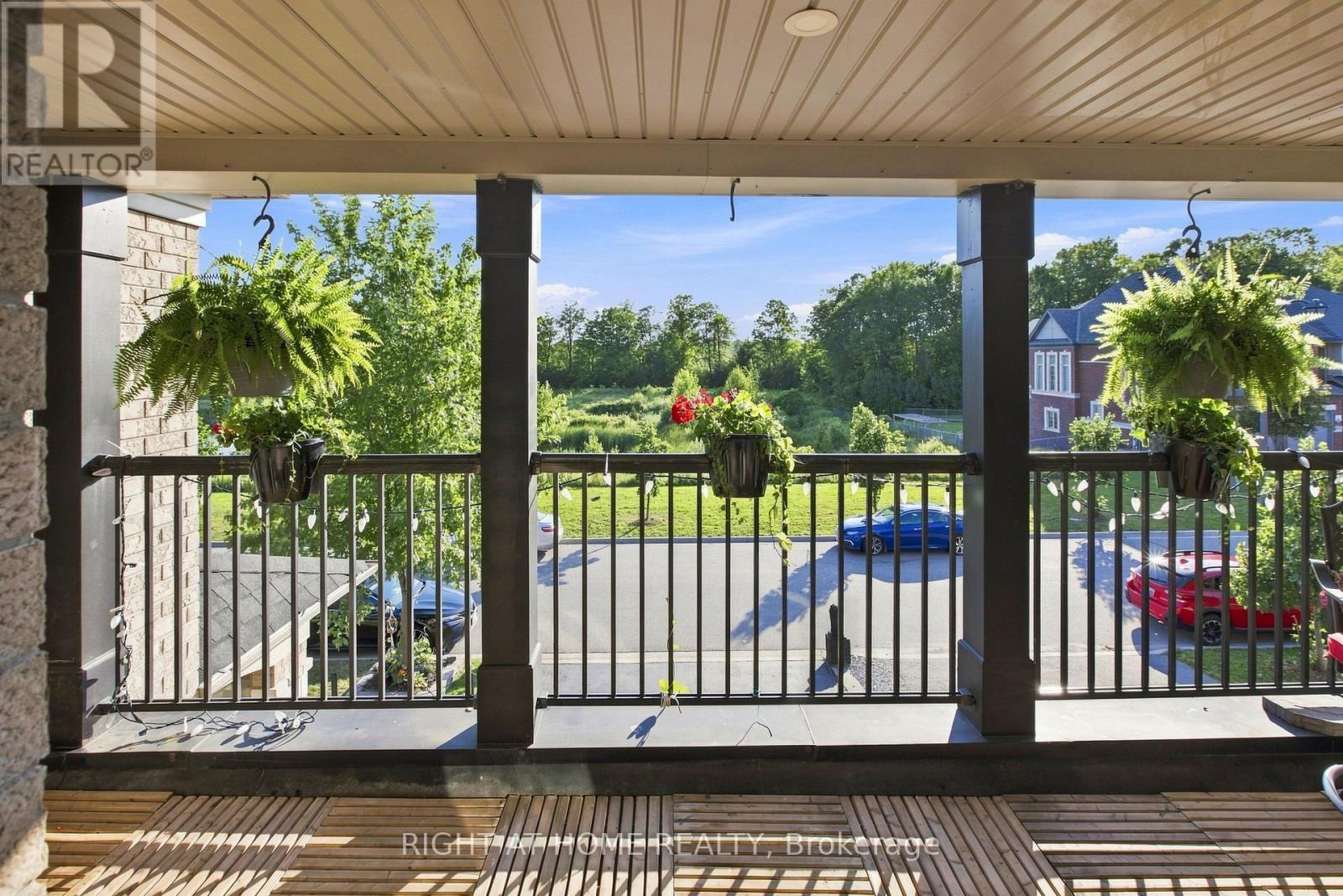 2349 DRESS CIRCLE CRESCENT - 26
