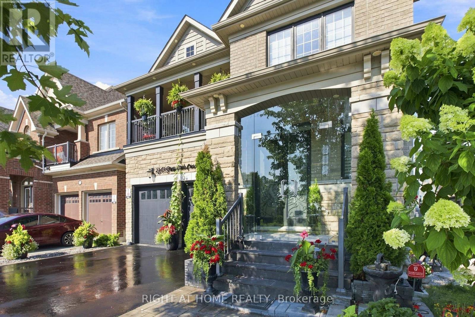 2349 DRESS CIRCLE CRESCENT - 4