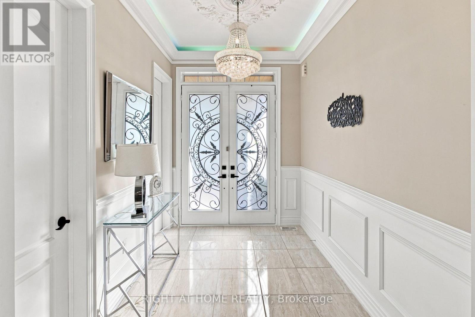 2349 DRESS CIRCLE CRESCENT - 5