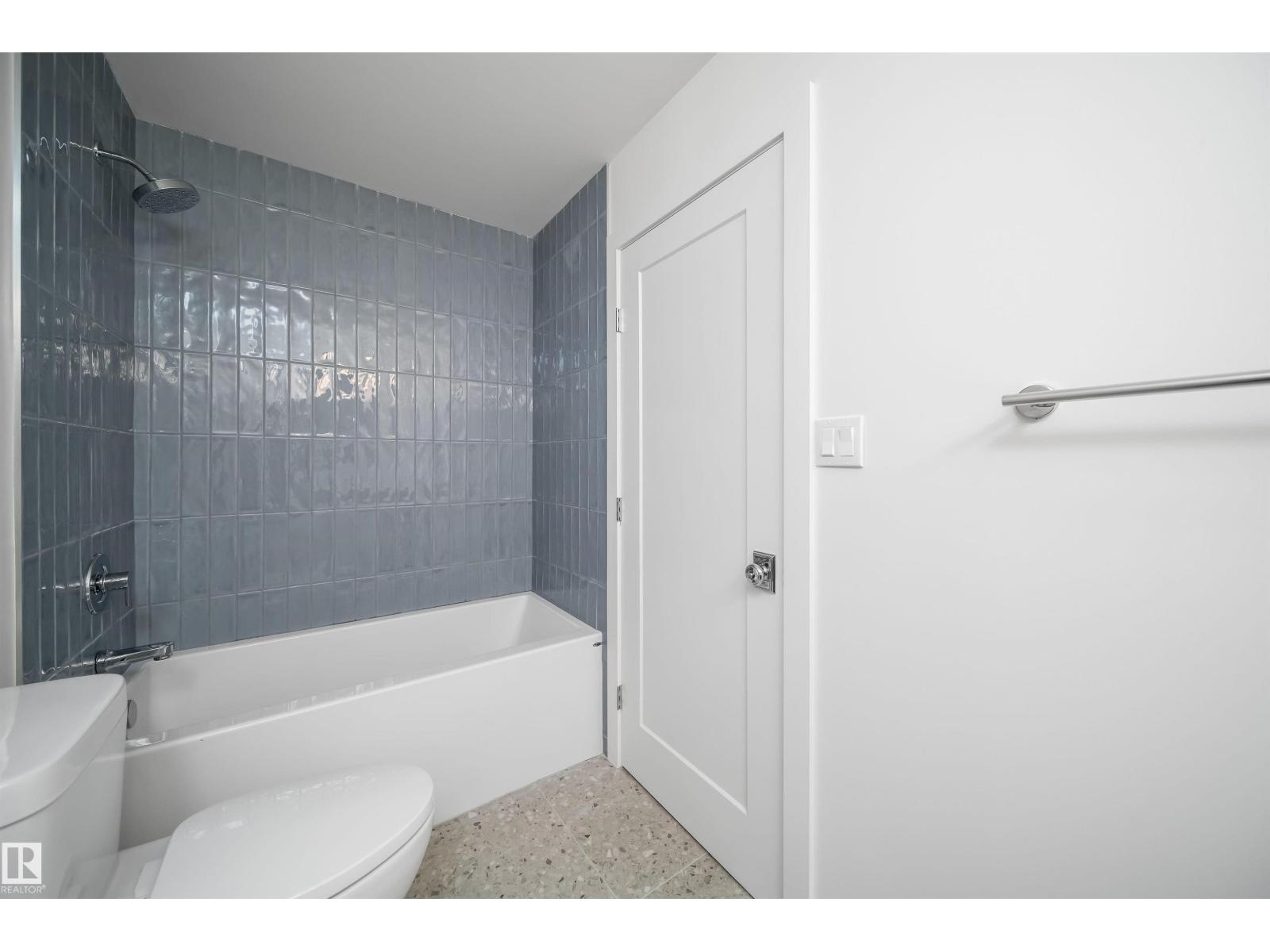12 A INVERMERE PL - 10