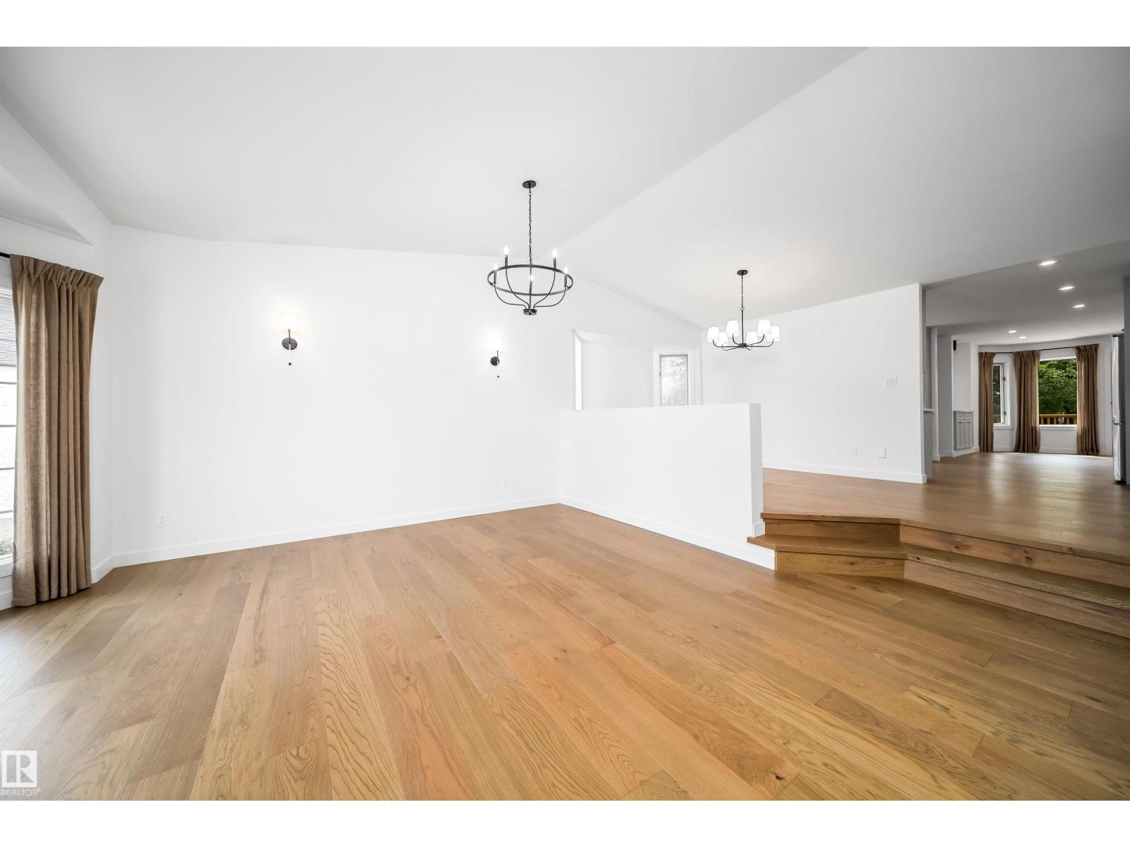 12 A INVERMERE PL - Image 4