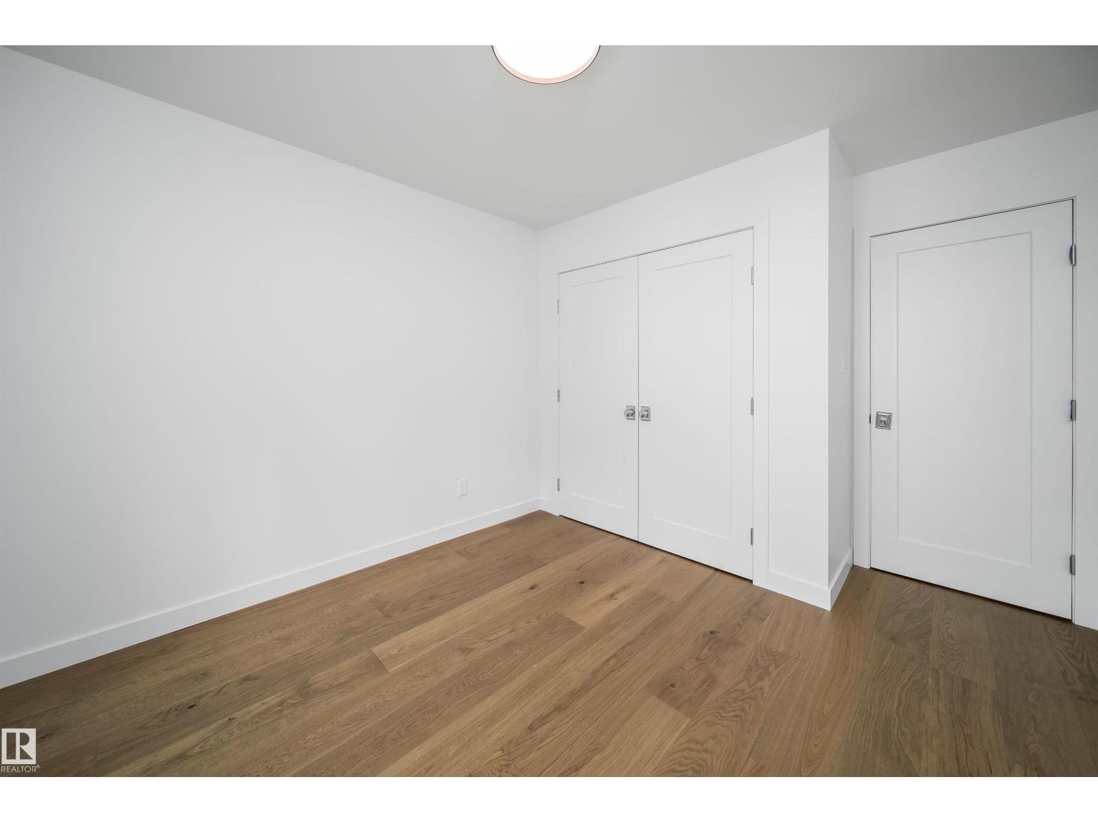 12 A INVERMERE PL - Image 8
