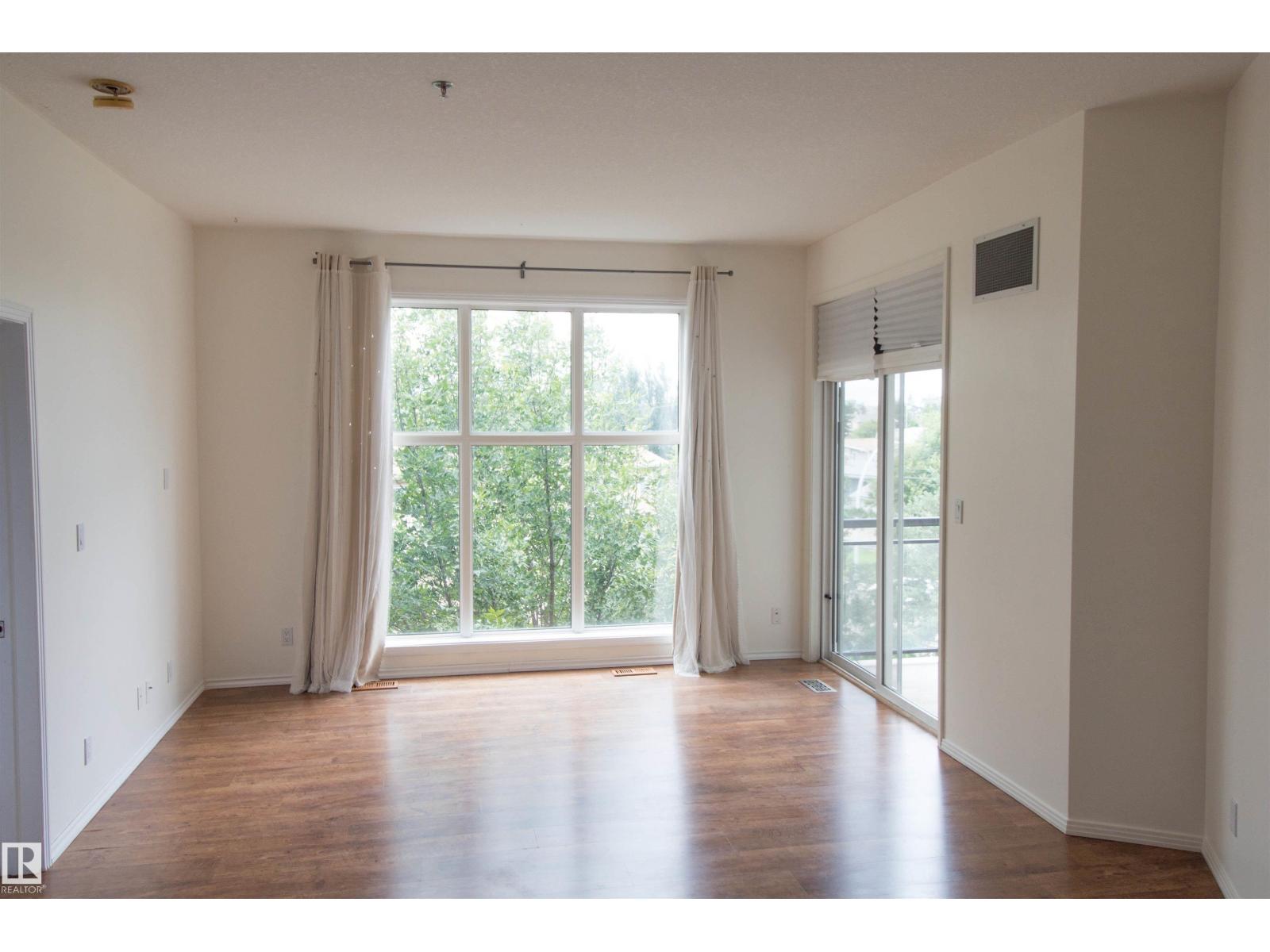 #347 4827 104A ST NW - 1