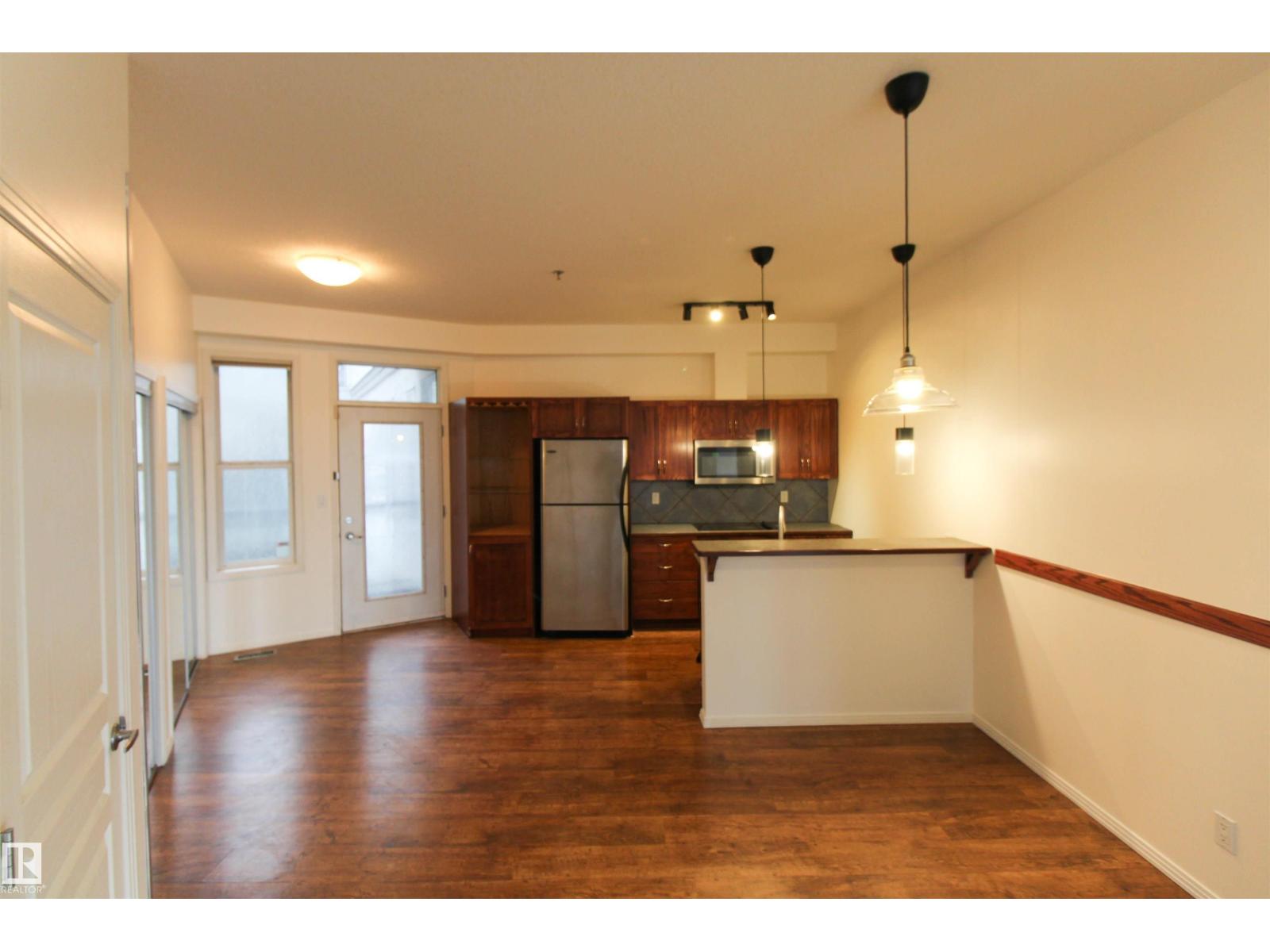#347 4827 104A ST NW - 2