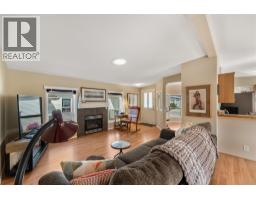 Kitchen - 6688 Tronson Road Unit# 31, Vernon, BC V1H1R9 Photo 10