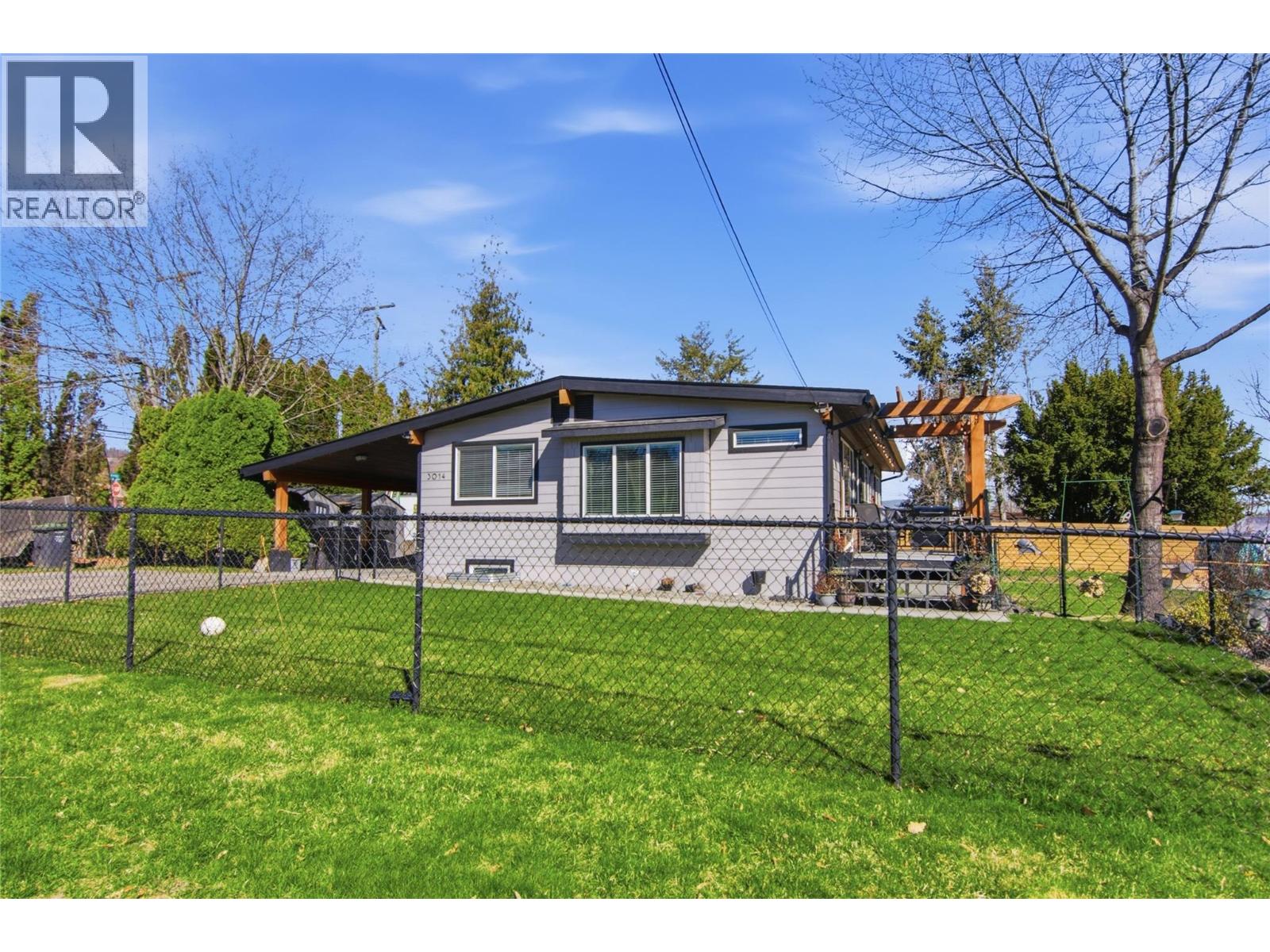  3014 Harwood Road, Lake Country