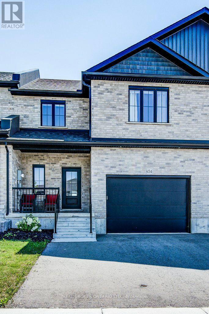 654 WRAY AVENUE S, North Perth (Listowel) — photo 3