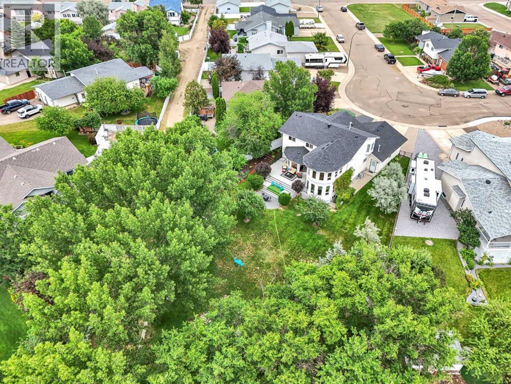 612 Sangster Crescent SW, Redcliff — photo 2
