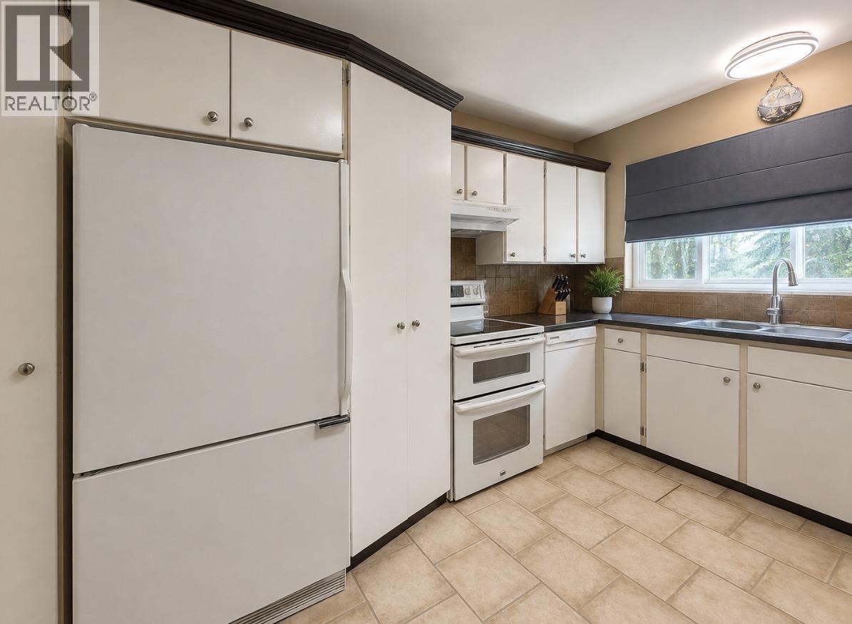 Bathroom of 2928 BESSBOROUGH AVENUE · Prince George, BC