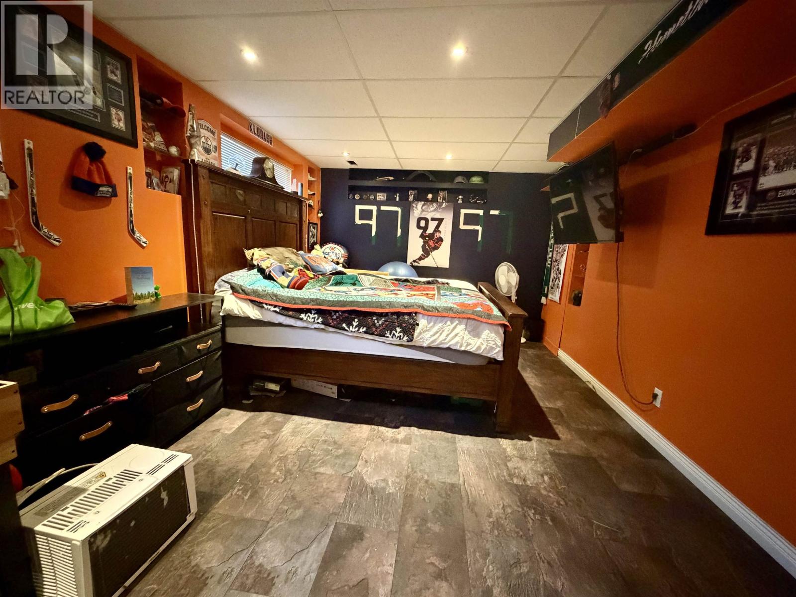 Photo 13 of 17 — 2928 BESSBOROUGH AVENUE · Prince George, BC