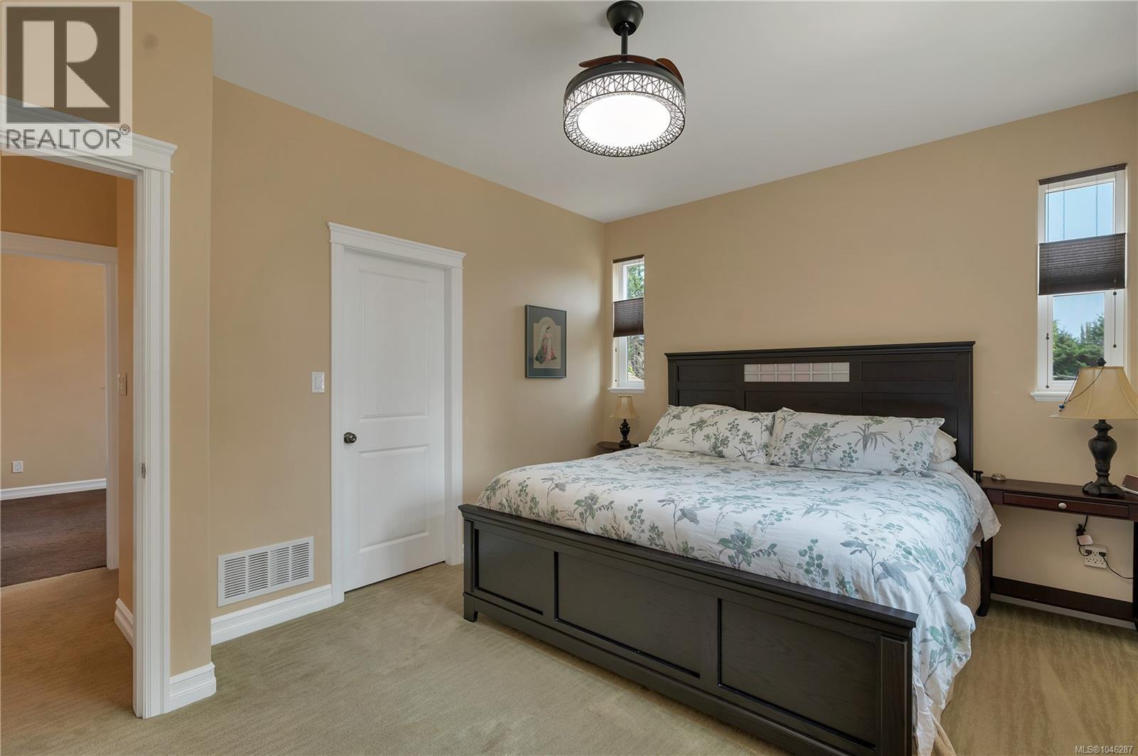2246 Glenmore Rd - 16