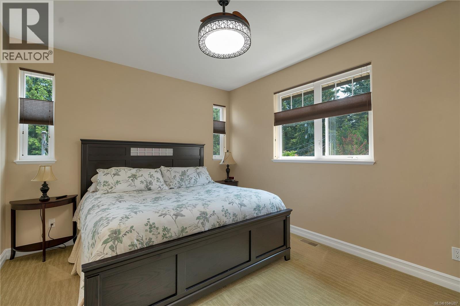 2246 Glenmore Rd - 17