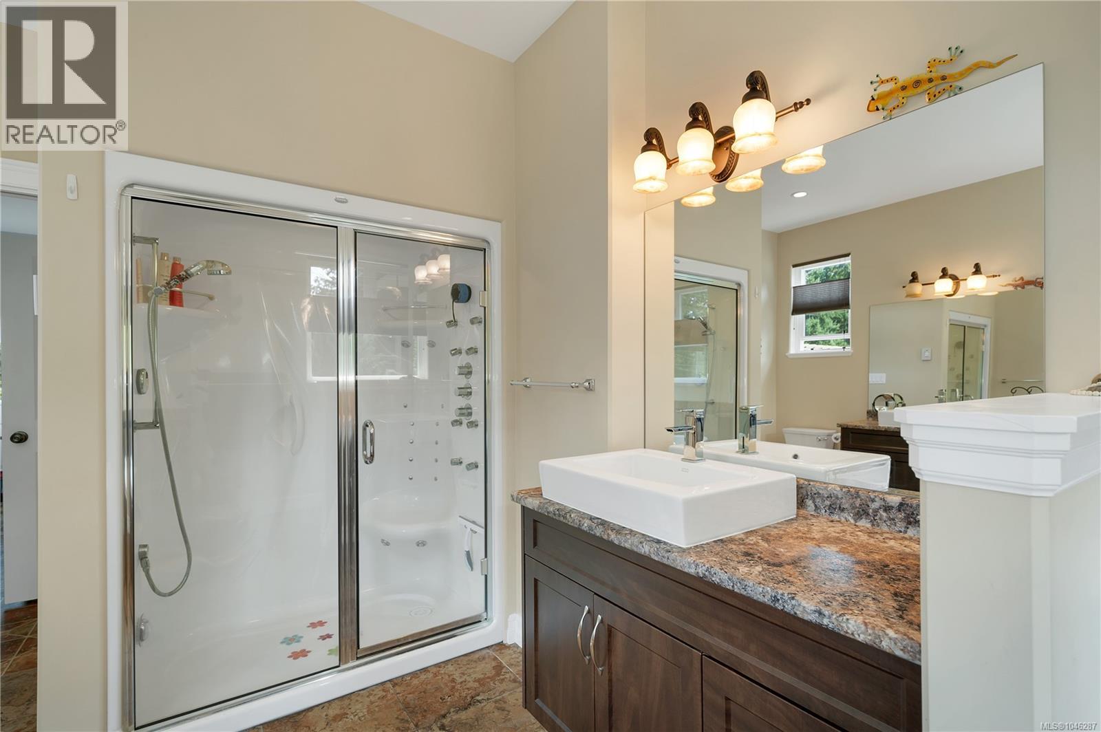 2246 Glenmore Rd - 14