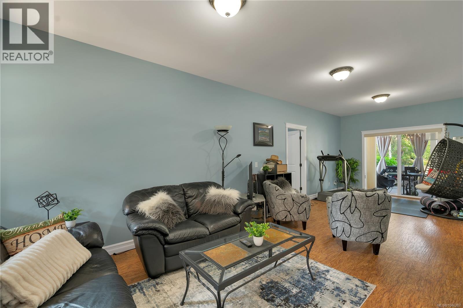 2246 Glenmore Rd - 28