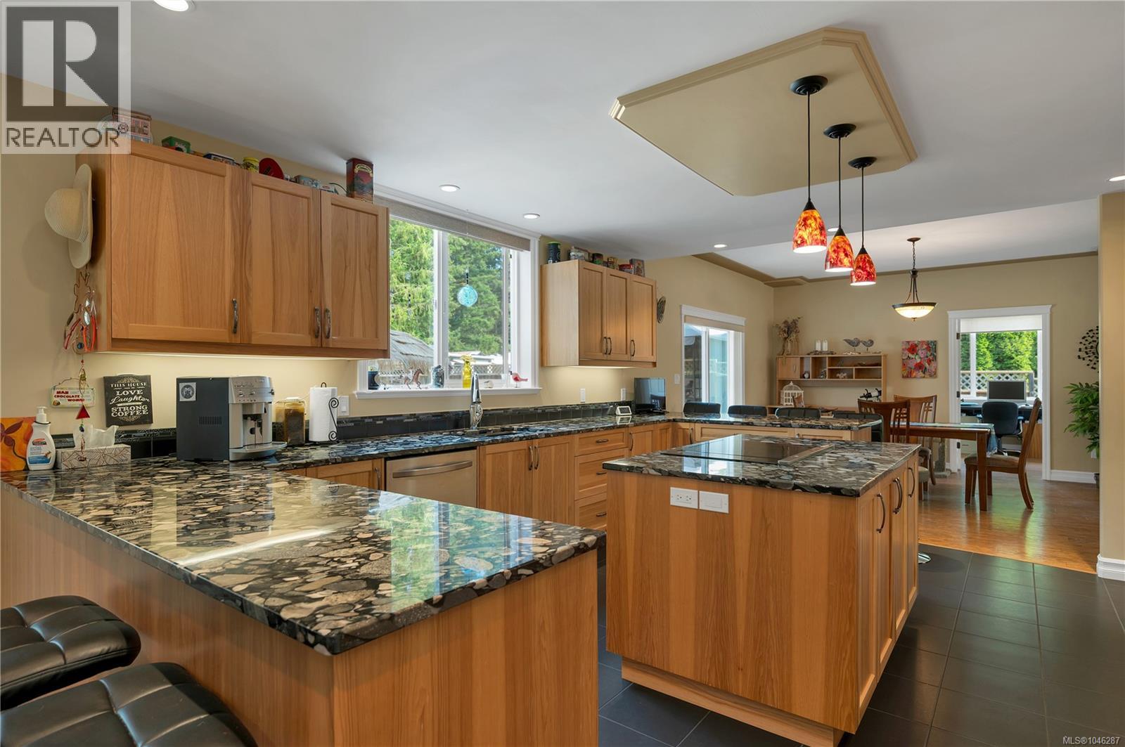 2246 Glenmore Rd - 31