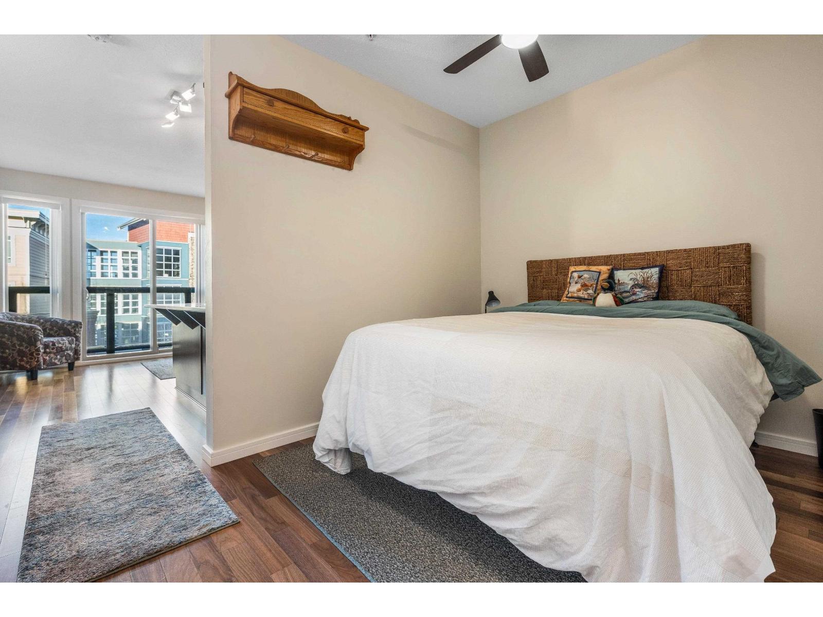 312 45530 MARKET WAY, Garrison Crossing, Chilliwack