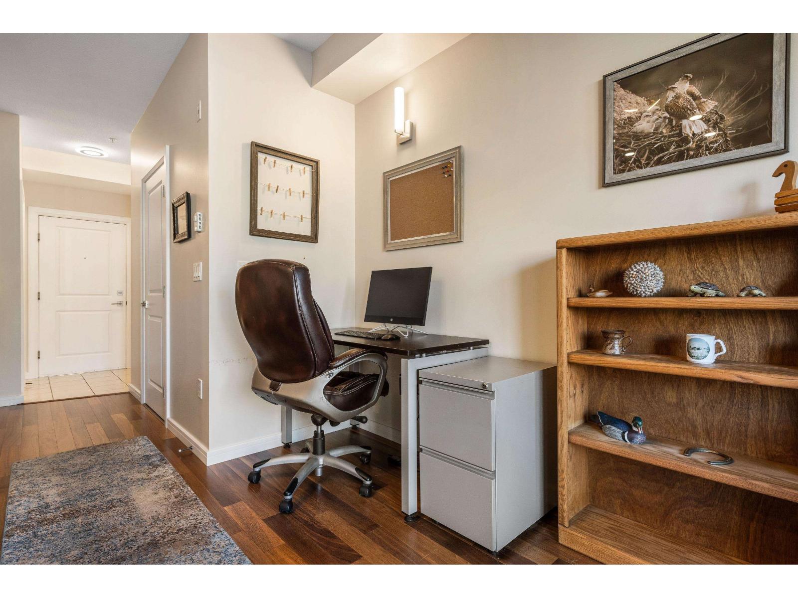 312 45530 MARKET WAY, Garrison Crossing, Chilliwack