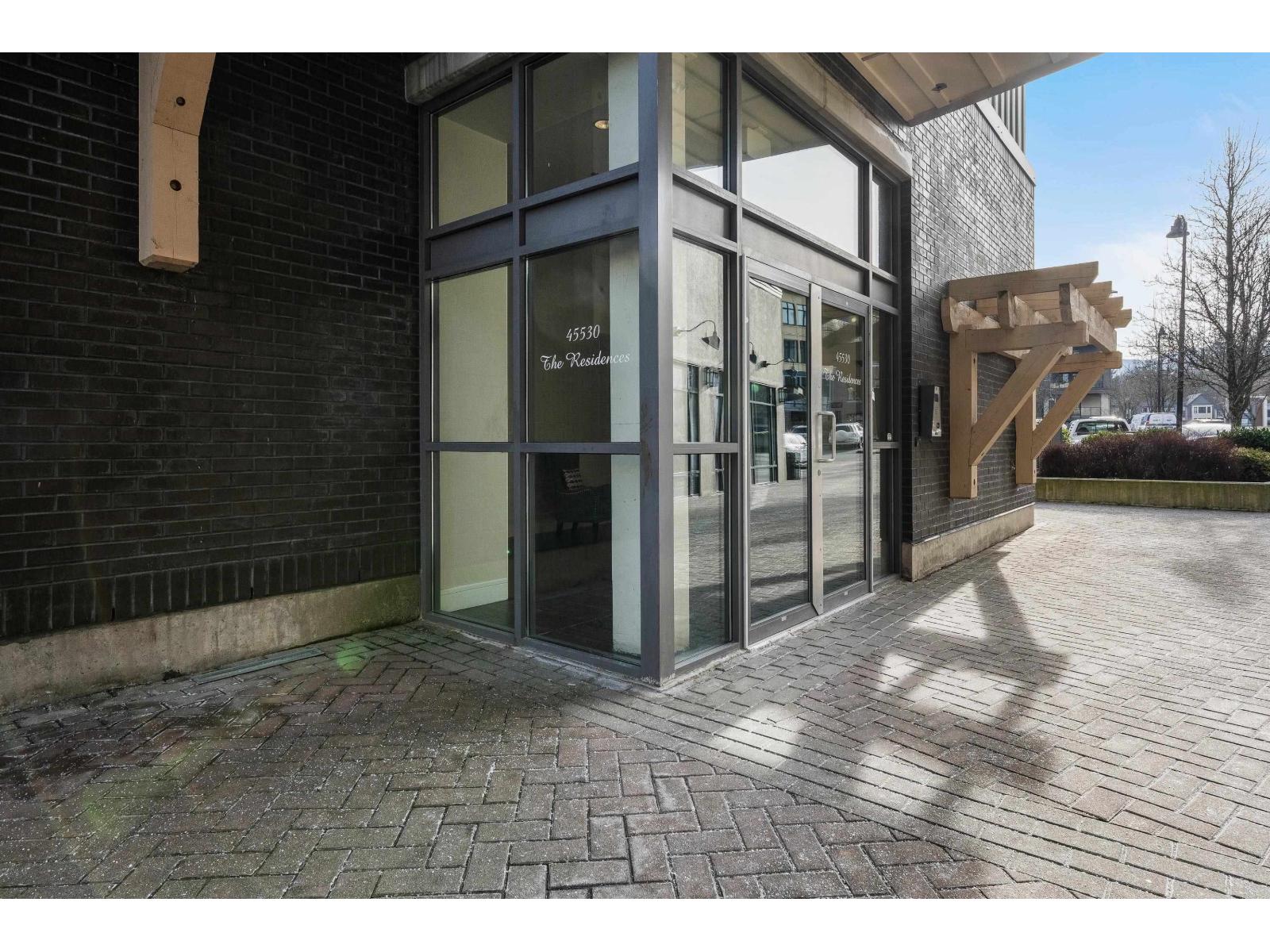 312 45530 MARKET WAY, Garrison Crossing, Chilliwack
